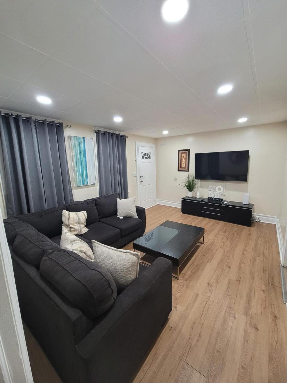 Z & Z Apartment Newark Luaran gambar